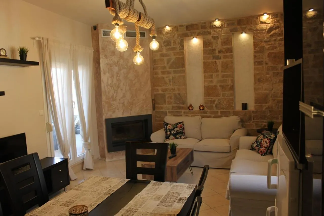 Stone Apartment Thessaloniki 0*,