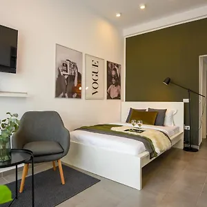 https://the-olive.bucharesthotelsnow.com